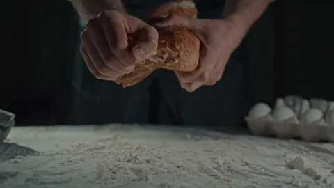 Baker holding baked bread Video stock 240228064