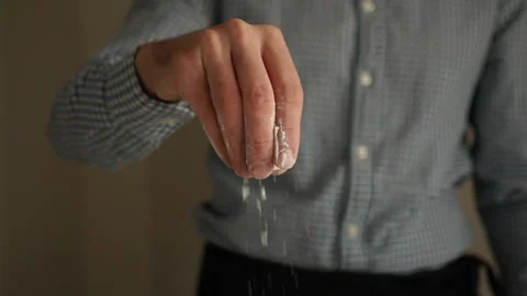 Baker pours flour on the table Video stock 143258674