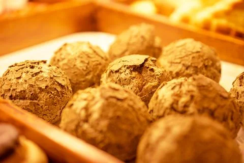 Bakery. Batch of fresh textured buns. Fotos Stock