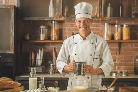Bakery chef cooking bake in the kitchen professional Foto stock