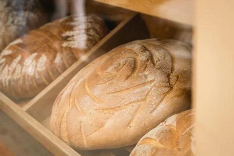 Bakery window with fresh bread, view from the street. 스톡 사진