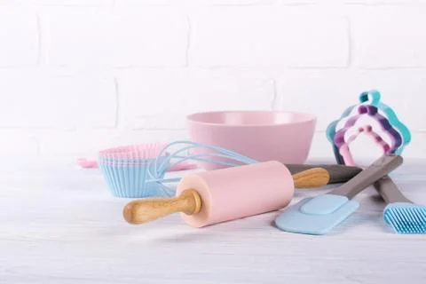 Baking background with kitchen tools Foto stock