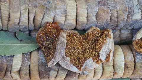 Baking bread with local ingredients in the village Видео 336830670