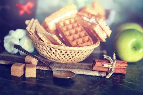 Baking breakfast cup of tea various vintage elements on old worn backgroun... Foto stock