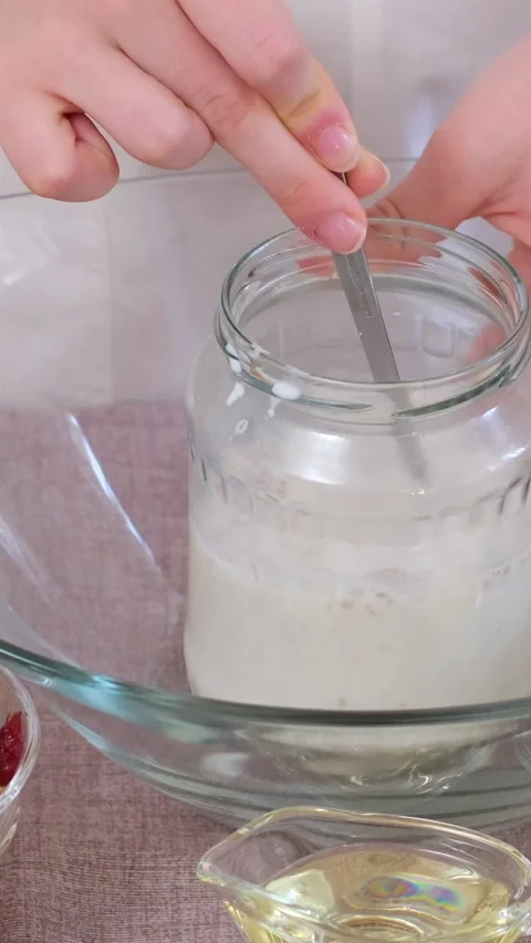 Baking for Christmas Easter Making homemade cruffin step by step, rolling yeast Stock-Footage 323704341