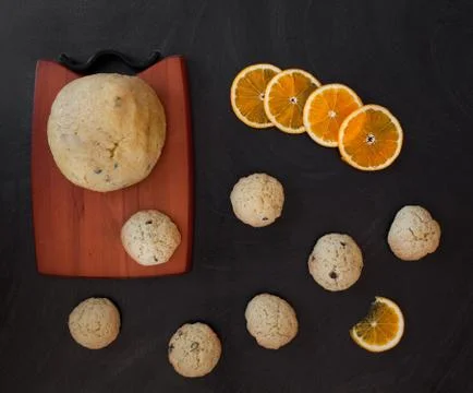 Baking Orange Chocolate Chips Stock-Fotos