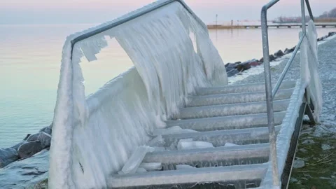 Balaton lake in winter Video stock 326321337