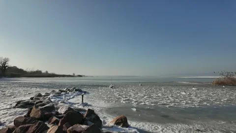 Balaton lake in winter Video stock 326321601