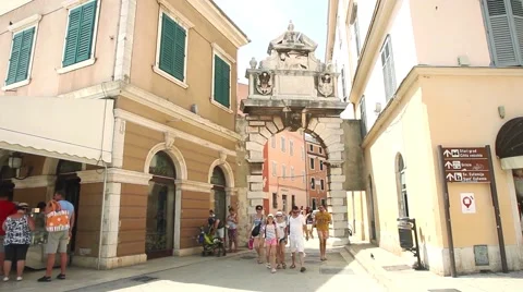 Balbi arch in Rovinj Stock Footage 49322112