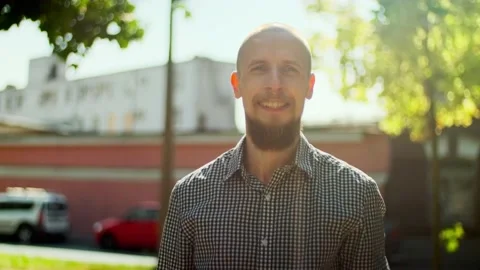 Bald bearded man just talking to the interlocutor Stock Footage 157992463