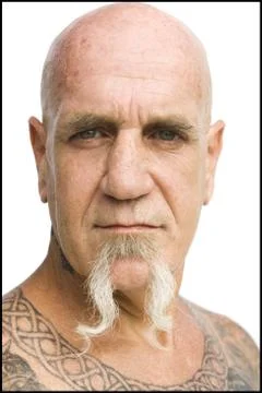 Bald man with tattoos Stock-Fotos