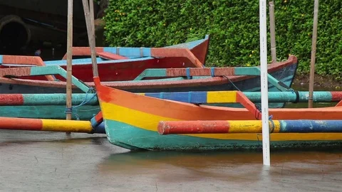 Bali boat in a rain Stock Footage 72470665