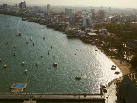 Bali Hai pier and the core of the Pattaya city, Chonburi, Thailand Video stock 77326062