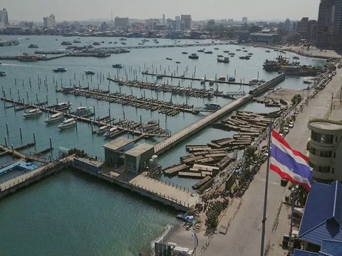 Bali Hai pier and the core of the Pattaya city, Chonburi, Thailand Video stock 77326126