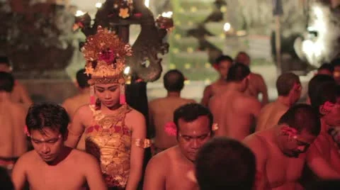 BALI - MAY 2012: kecak dance performance on stage 스톡 동영상 12178036