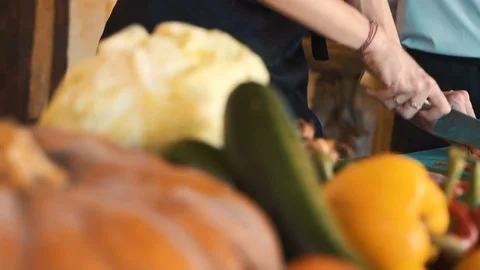 Balinese cooking class, cutting red pepper Stock-Footage 84948878