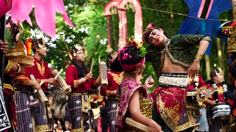Balinese Dance 03 Video stock 323976693