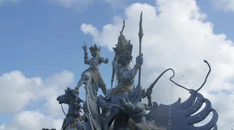 Balinese statue timelapse 動画素材 55455525