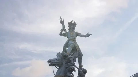 Balinese statue timelapse Stock Footage 55455708