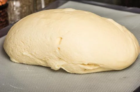 Ball of bread dough for making bread Stock-Fotos