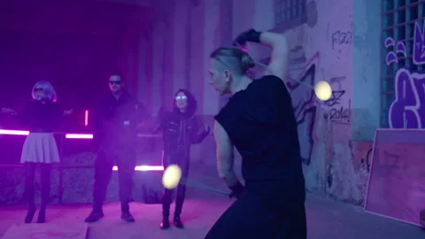 Ball Juggler - performs in an abandoned place at night 動画素材 281290584