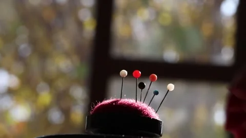 Ball of pins Video stock 326663829