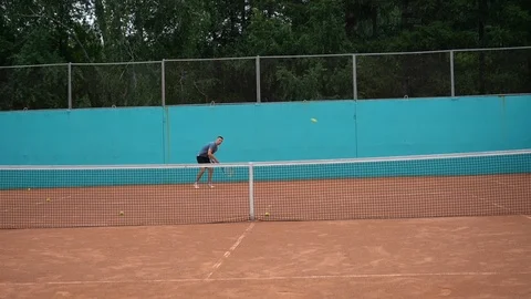 Ball throw tennis 스톡 동영상 113974400