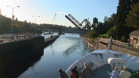 Ballard Locks Cruise Ship Stock-Footage 33604680