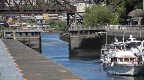 Ballard Locks gates closing prior to fill up Stock-Footage 39562773