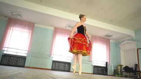 Ballerina in a ballet hall Stock Footage 85052103