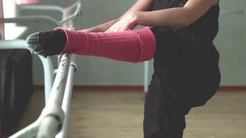 Ballerina at the Barre Vidéo 85339111