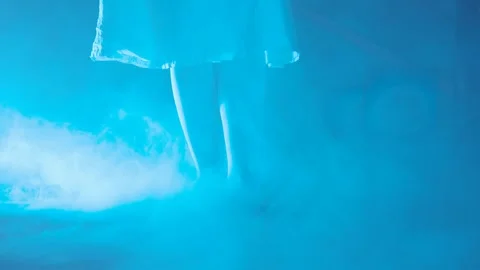 Ballerina Dancing Through Fog with Dramatic Blue Lighting – Dreamlike 스톡 동영상 310137860
