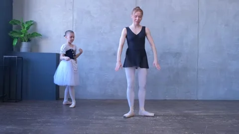 Ballerina, help student and creative, fitness and getting competition ready 動画素材 242280494