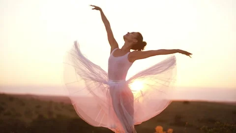 Ballerina jumping high at sunset 스톡 동영상 280311798