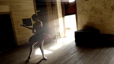 Ballerina performace 스톡 동영상 70626859