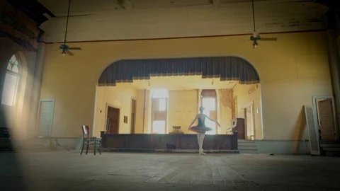 Ballerina performace Vídeos de archivo 70638325