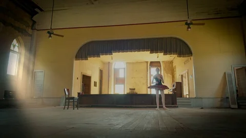 Ballerina performace Vídeos de archivo 70638617