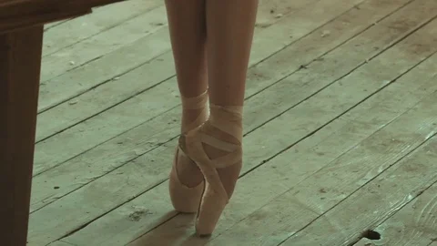 Ballerina performace Vídeos de archivo 70710779