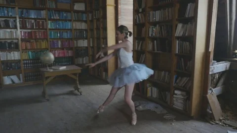 Ballerina performace Vídeos de archivo 70738336