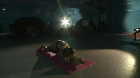 Ballerina training Видео 76510532