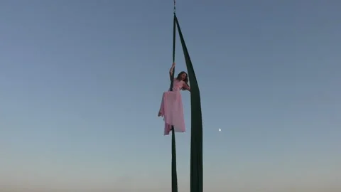Ballet on canvases high in the sky. Stock Footage 87665060
