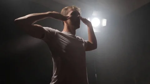 A ballet dancer at the rehearsal Stock-Footage 80834377