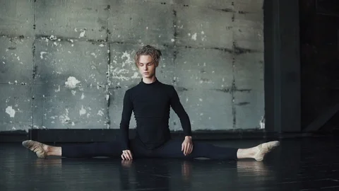 Ballet dancer's workout before the performance Stock Footage 94122655