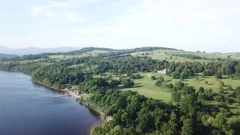 Balloch Upwards Drone Movement 库存影片 99561895