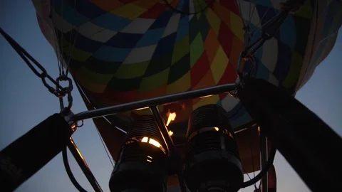 Balloon filled with hot air 動画素材 85601982
