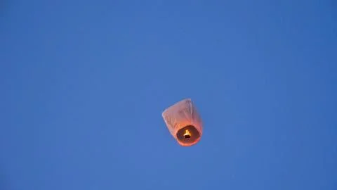 Balloon fire Sky lantern flying lanterns, hot-air balloons Lantern flies Stock Photos