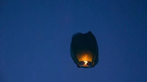 Balloon fire Sky lantern flying lanterns, hot-air balloons Lantern flies Stock Photos