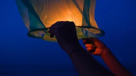 Balloon fire Sky lantern flying lanterns, hot-air balloons Lantern flies Stock Photos