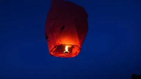 Balloon fire Sky lantern flying lanterns, hot-air balloons Lantern flies Stock Photos