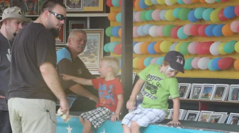 Balloon pop game Stock Footage 27815705